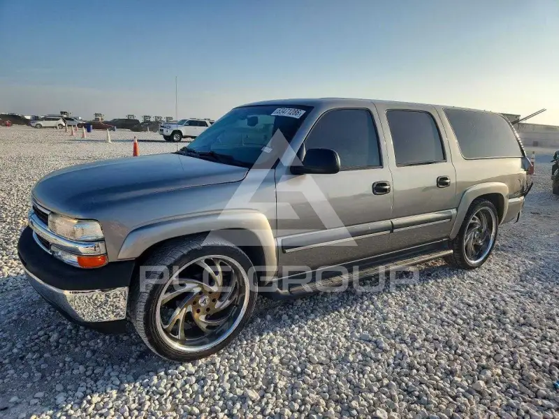 2003 Chevrolet Suburan photo