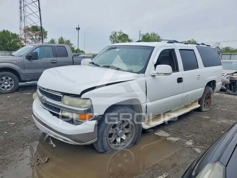 2003 Chevrolet Suburan photo