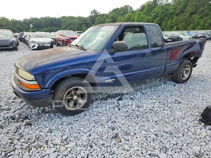2003 Chevrolet S10 photo