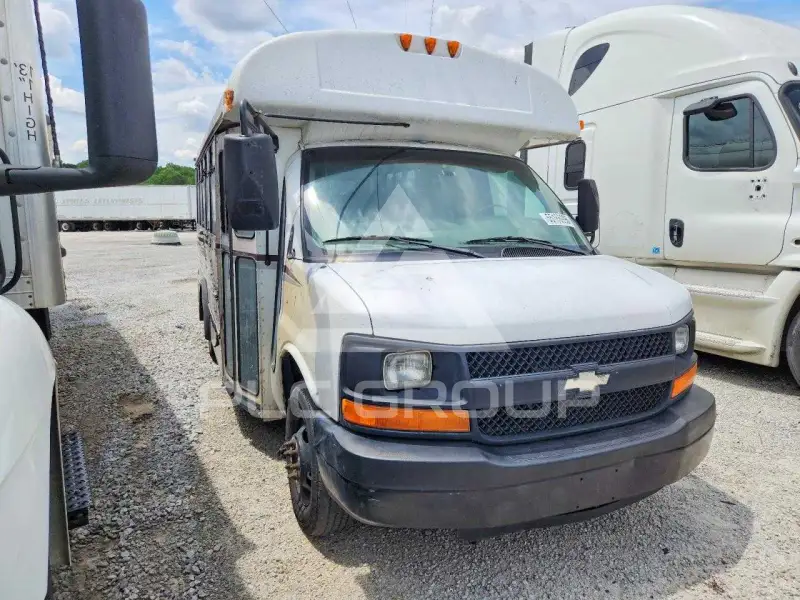 2003 Chevrolet Express фото