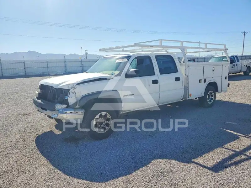 2003 Chevrolet Silverado photo