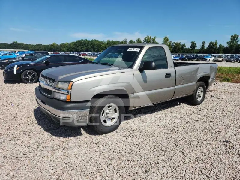 2003 Chevrolet Silverado photo