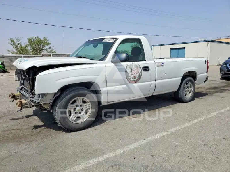 2003 Chevrolet Silverado photo