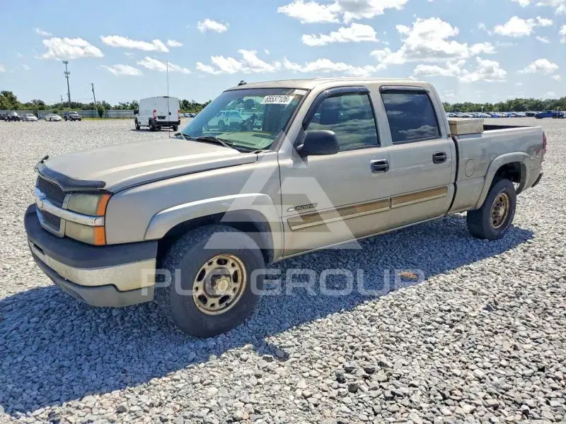 2003 Chevrolet Silverado photo