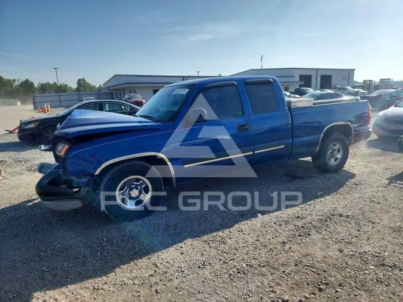 2003 Chevrolet Silverado photo