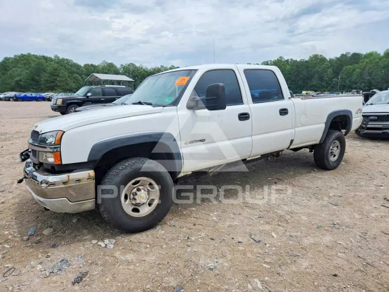 2003 Chevrolet Silverado photo