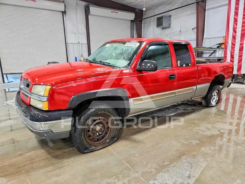 2003 Chevrolet Silverado photo