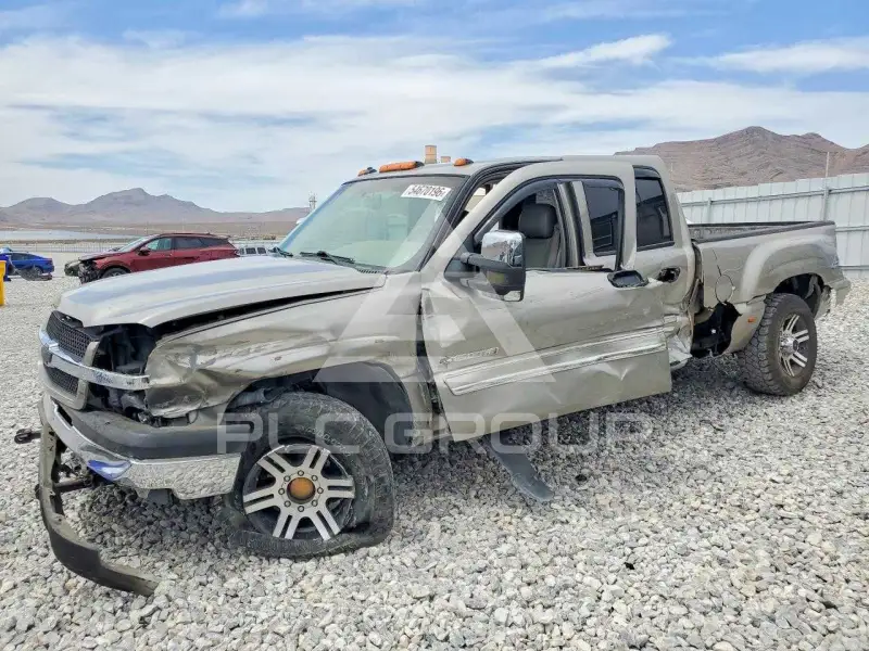 2003 Chevrolet Silverado photo