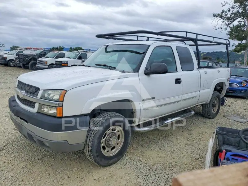 2003 Chevrolet Silverado photo