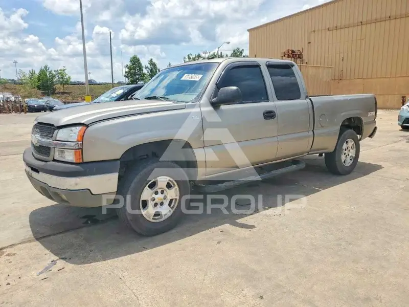 2003 Chevrolet Silverado photo