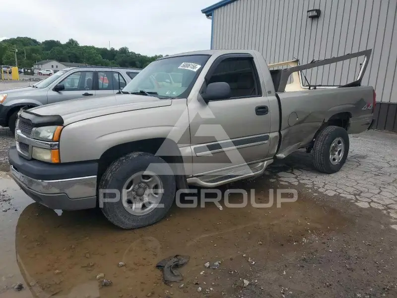 2003 Chevrolet Silverado photo
