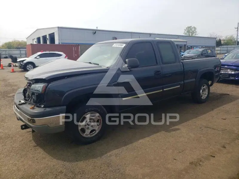 2003 Chevrolet Silverado photo