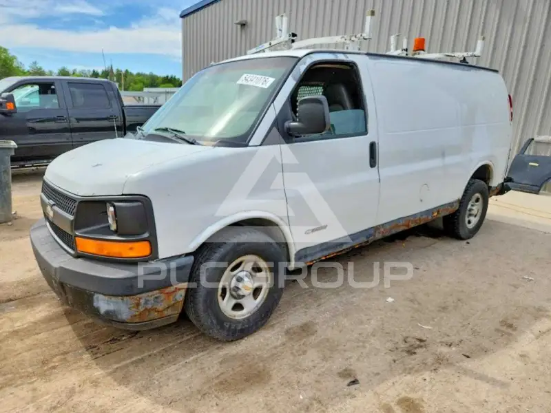 2003 Chevrolet Express photo