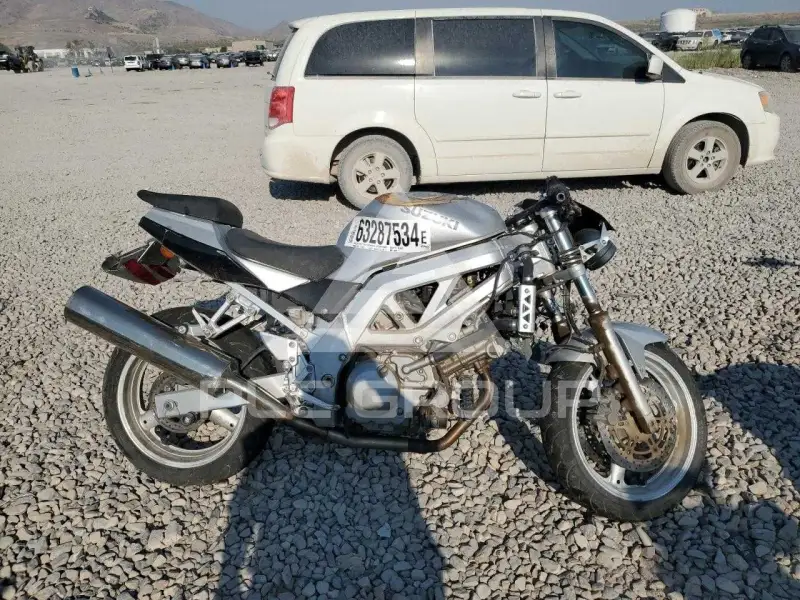 2003 Suzuki SV650 photo
