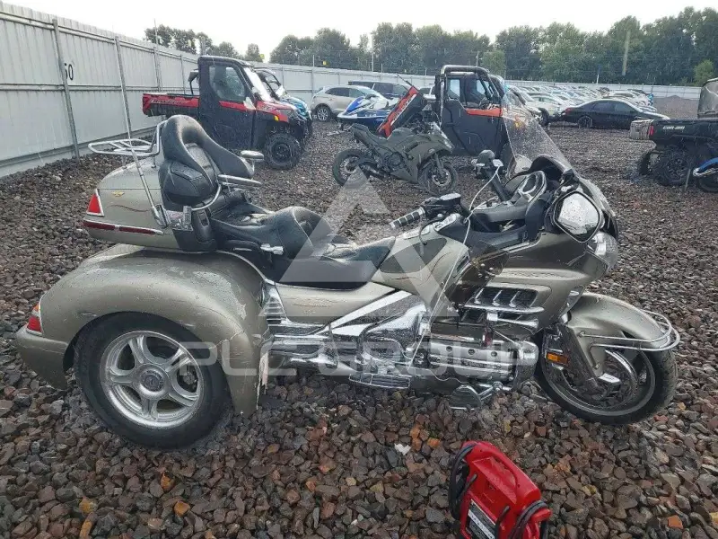 2003 Honda GL фото