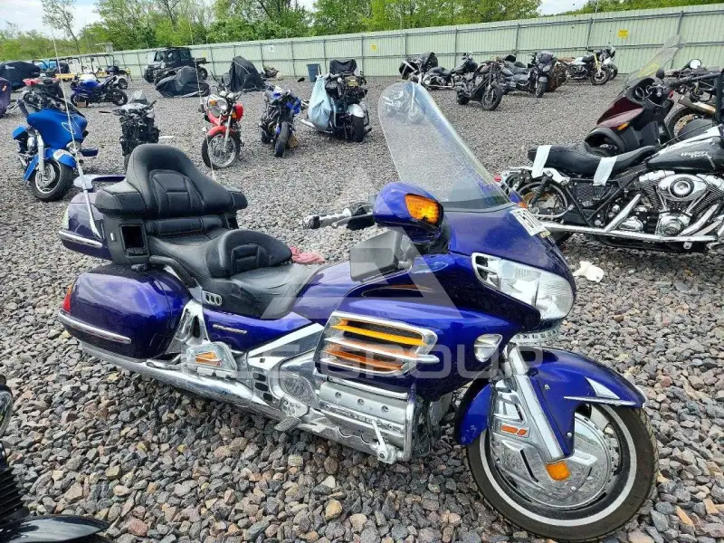2003 Honda GL photo