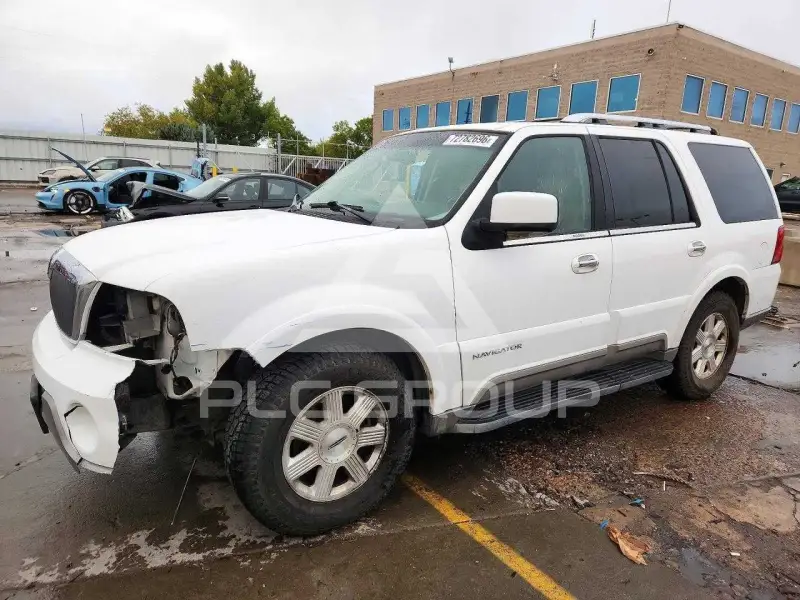 2003 Lincoln NAVIGATOR photo