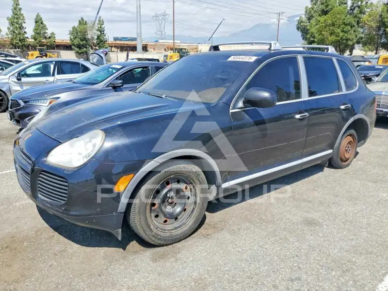 2003 Porsche Cayenne photo