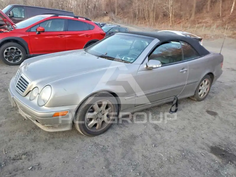 2003 Mercedes Benz CLK фото