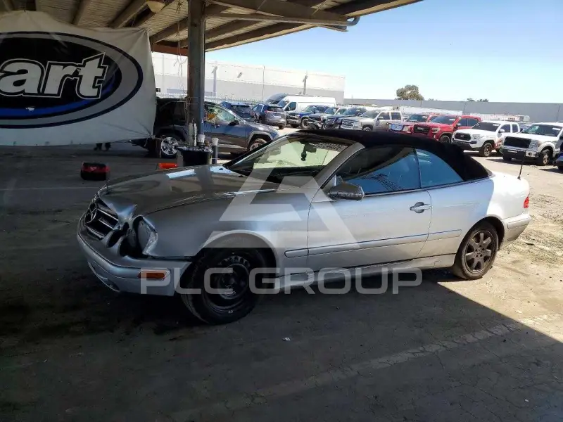 2003 Mercedes Benz CLK фото