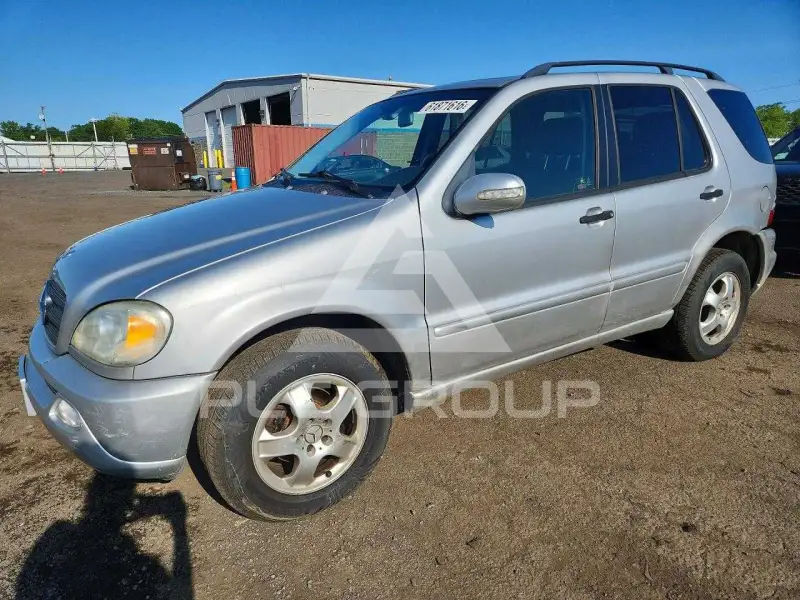 2003 Mercedes Benz ML-Class photo