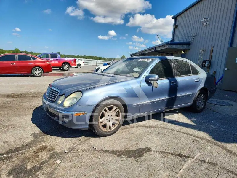 2003 Mercedes Benz E-Class photo