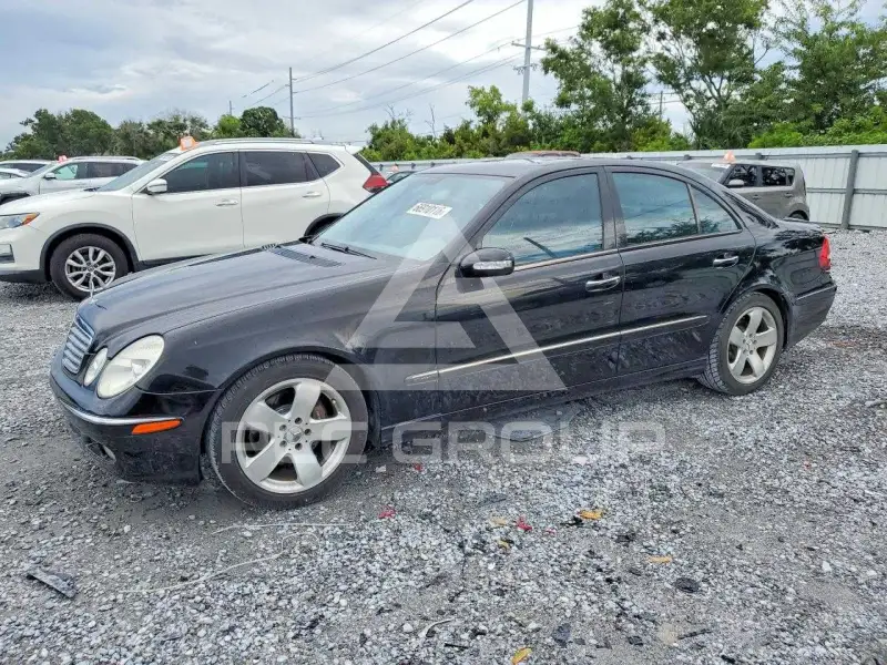 2003 Mercedes Benz E-Class photo