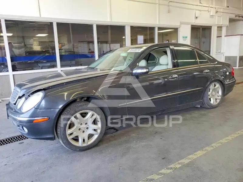 2003 Mercedes Benz E-Class фото