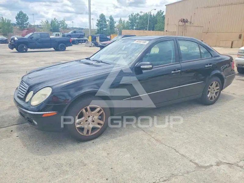 2003 Mercedes Benz E-Class photo