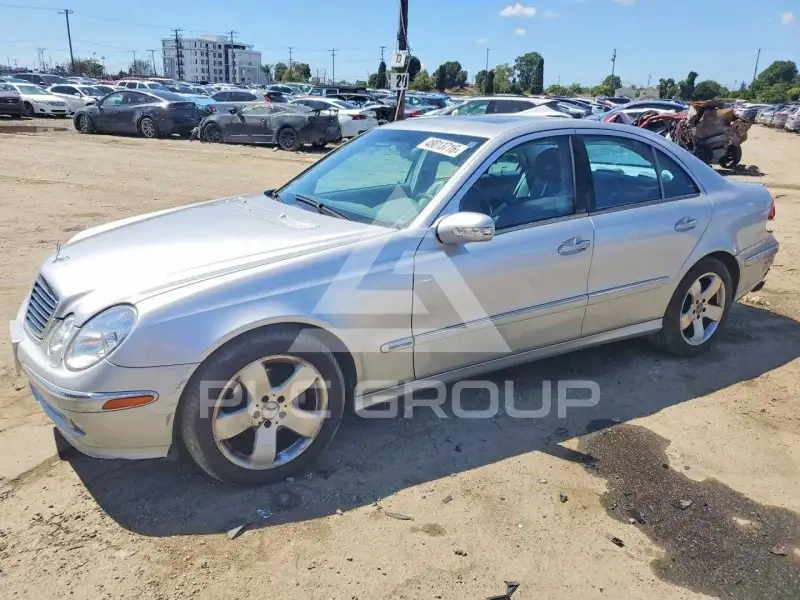 2003 Mercedes Benz E-Class photo