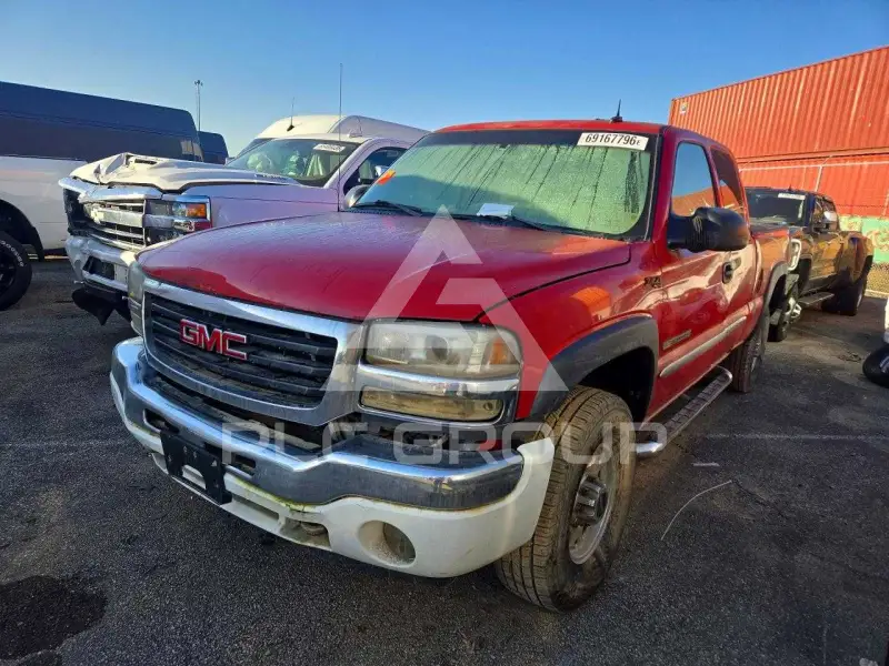 2003 GMC Sierra photo