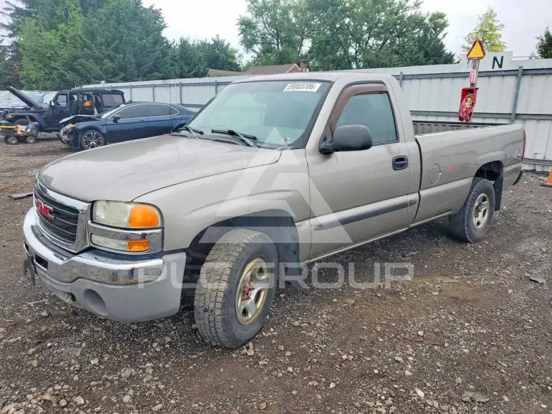 2003 GMC Sierra photo