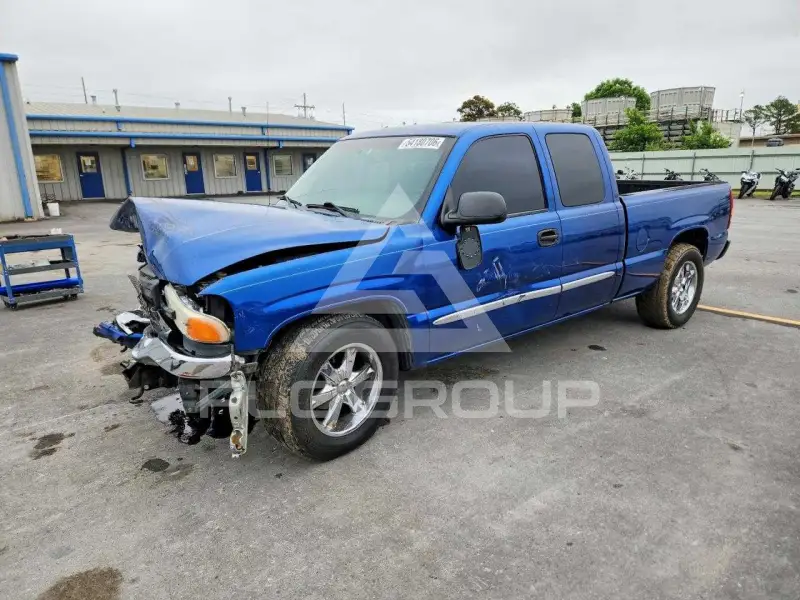 2003 GMC Sierra photo