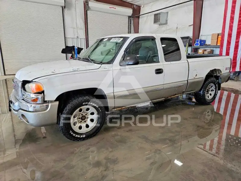 2003 GMC Sierra фото