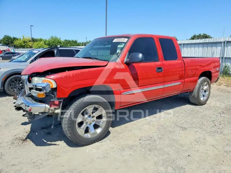 2003 GMC Sierra photo