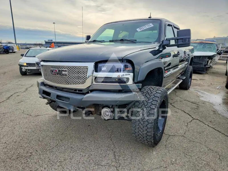 2003 GMC Sierra photo