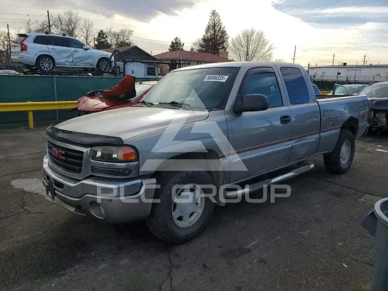 2003 GMC Sierra photo