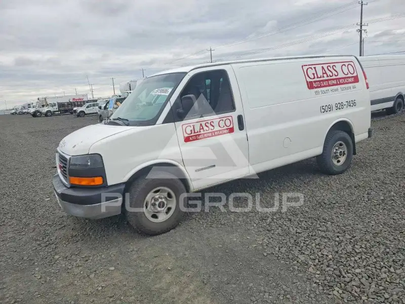 2003 GMC Savana photo