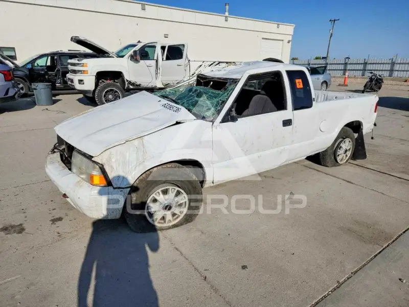 2003 GMC SONOMA фото