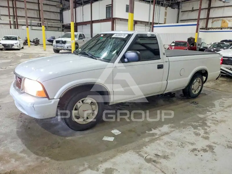2003 GMC SONOMA photo