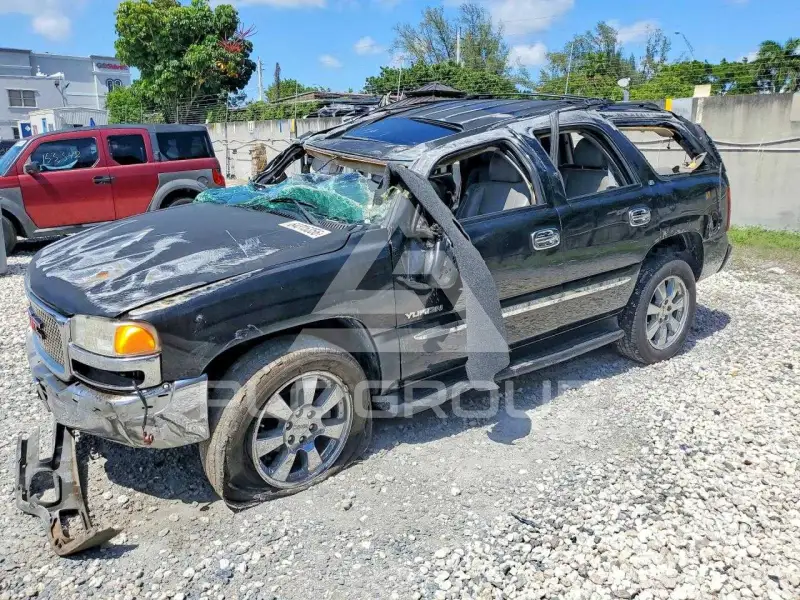 2003 GMC YUKON фото