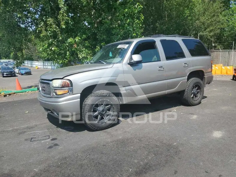 2003 GMC YUKON фото