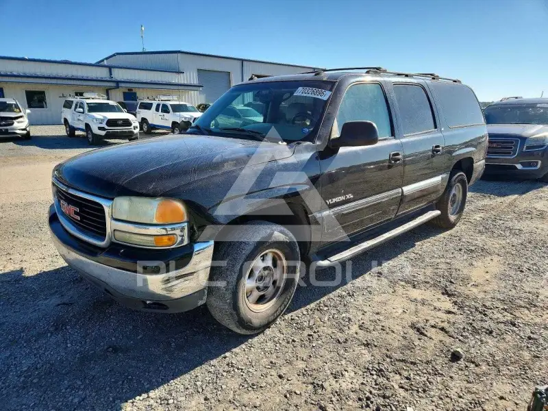 2003 GMC YUKON фото