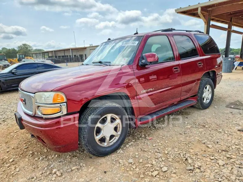 2003 GMC YUKON photo