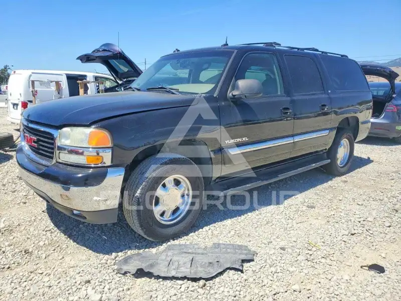 2003 GMC YUKON фото