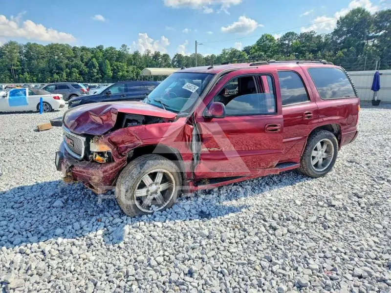 2003 GMC YUKON photo