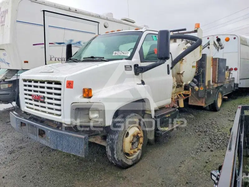 2003 GMC TOPKICK фото