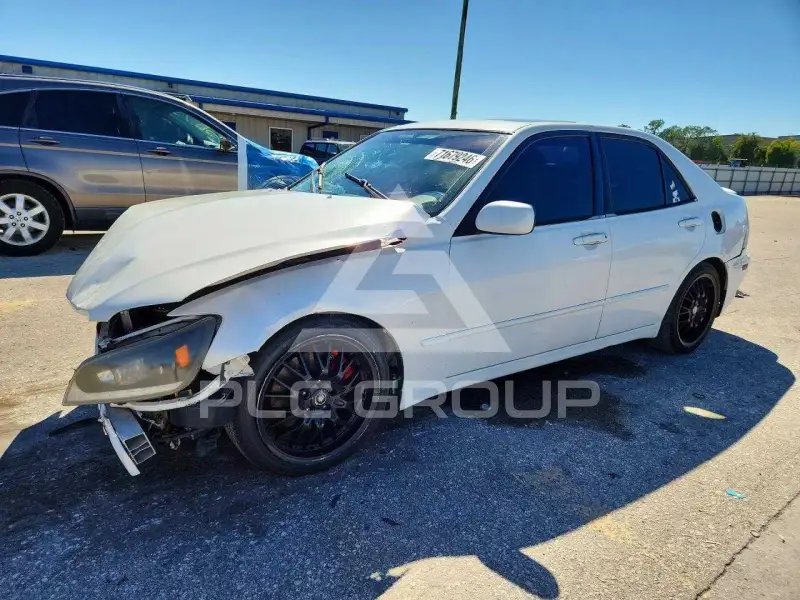 2003 Lexus IS photo