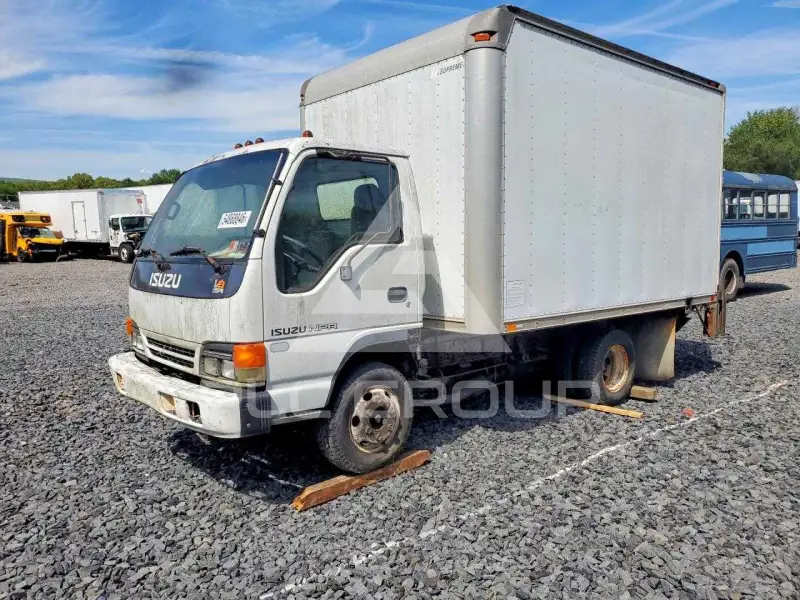 2003 Isuzu NPR фото