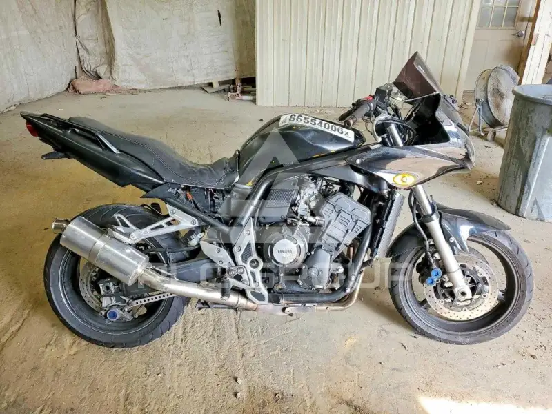 2003 Yamaha FZS10 photo
